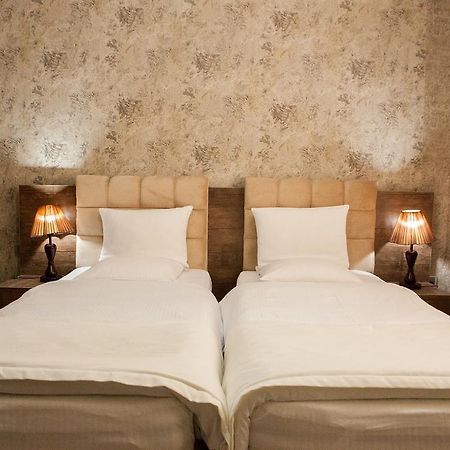 Issam Hotel & Spa Şǝki Eksteriør billede