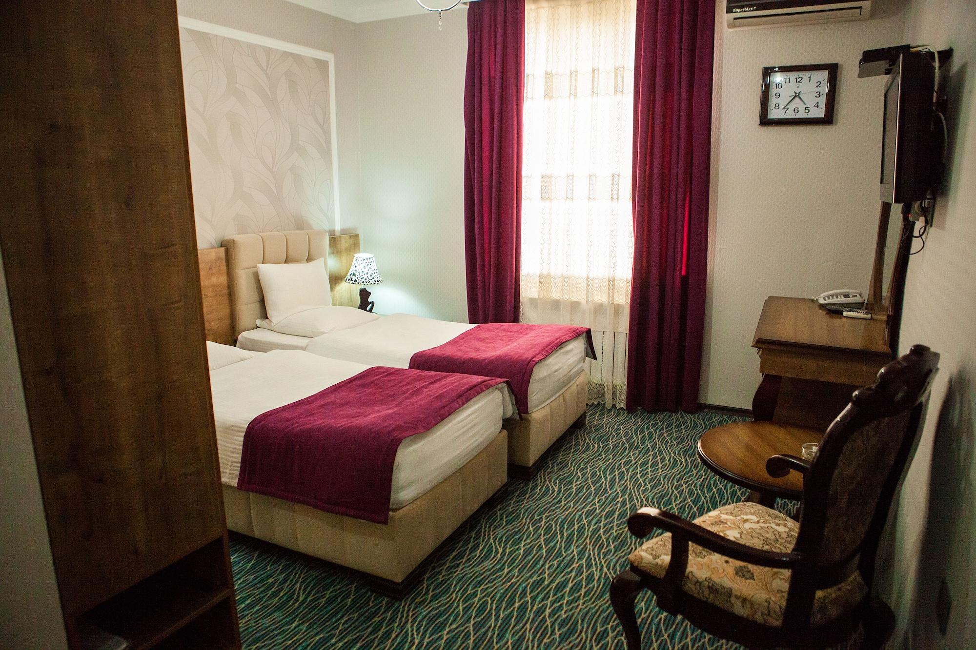 Issam Hotel & Spa Şǝki Eksteriør billede