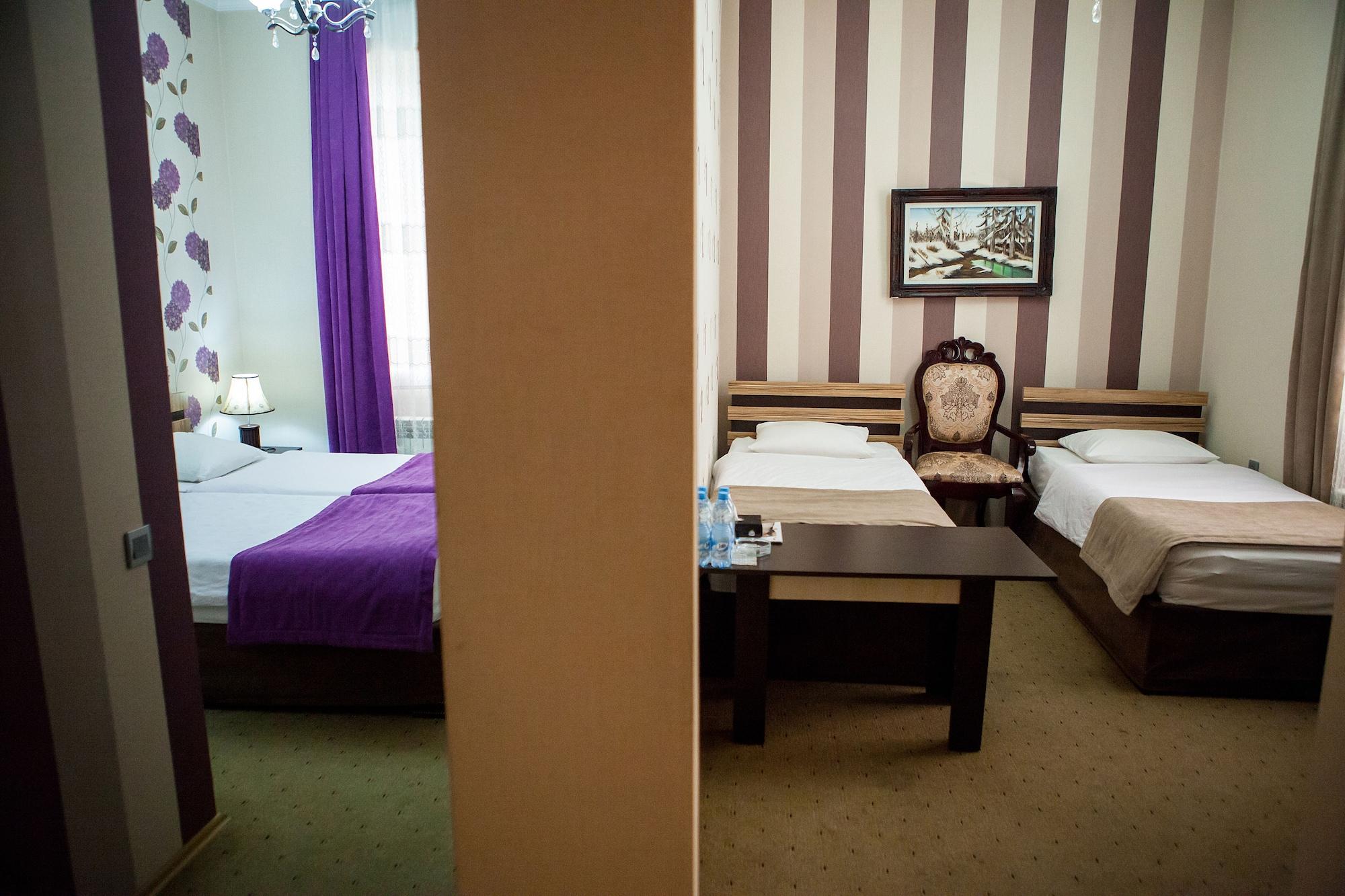 Issam Hotel & Spa Şǝki Eksteriør billede