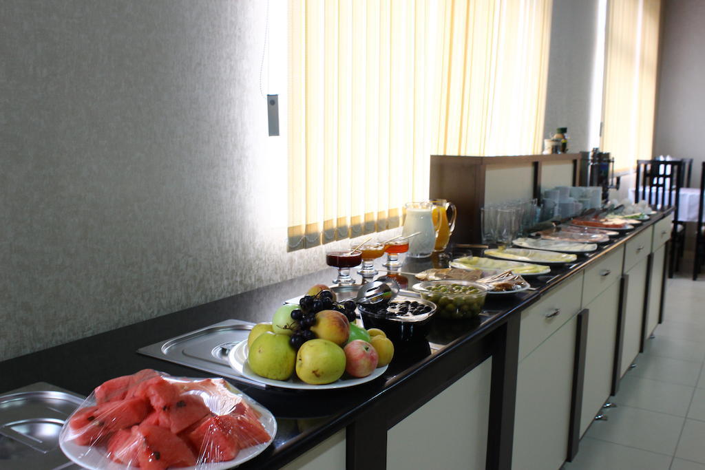 Issam Hotel & Spa Şǝki Eksteriør billede