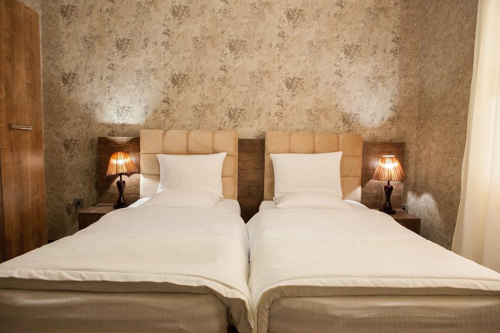 Issam Hotel & Spa Şǝki Eksteriør billede