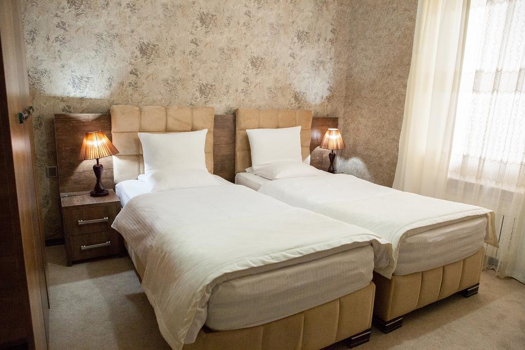 Issam Hotel & Spa Şǝki Eksteriør billede