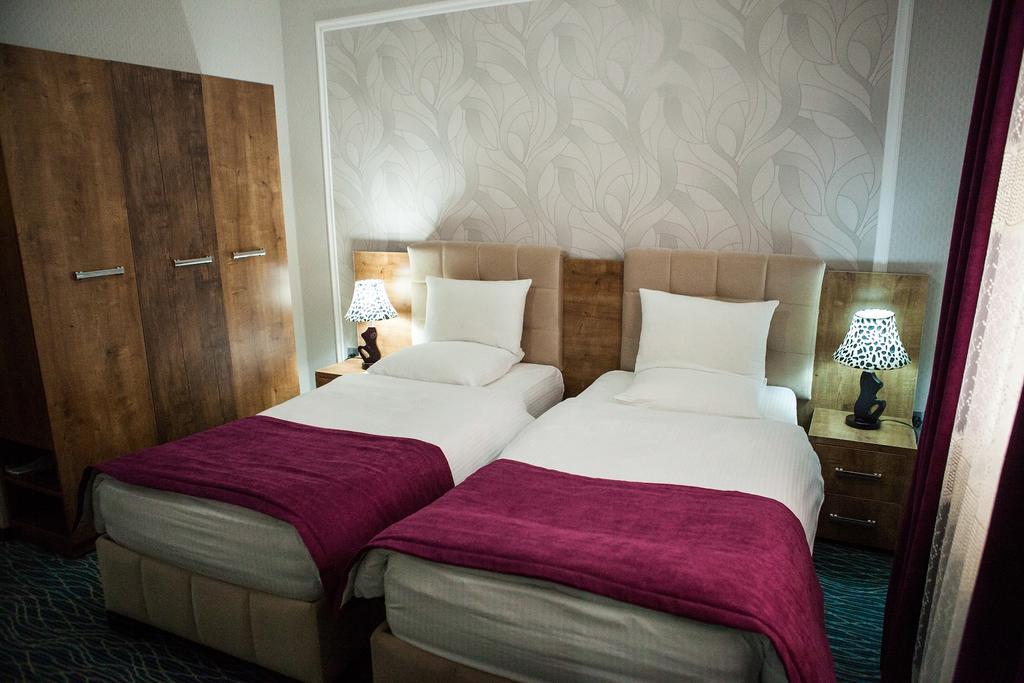 Issam Hotel & Spa Şǝki Eksteriør billede