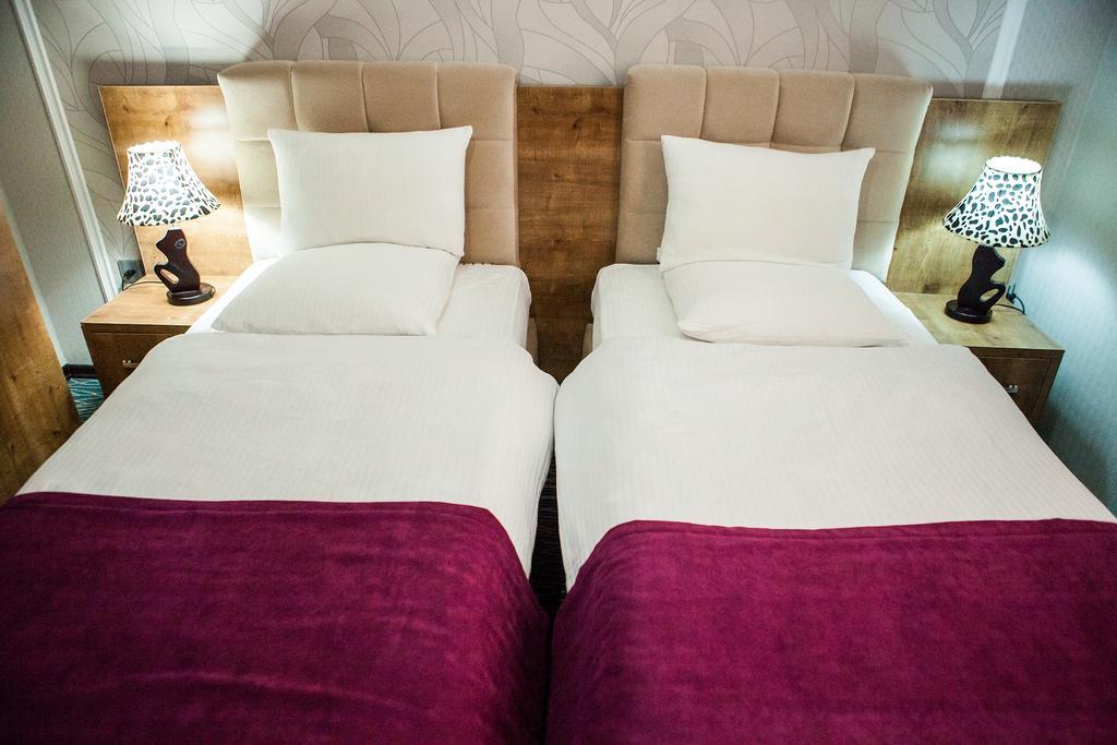 Issam Hotel & Spa Şǝki Eksteriør billede