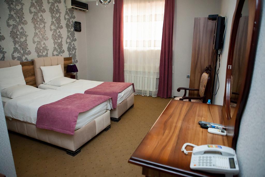 Issam Hotel & Spa Şǝki Eksteriør billede