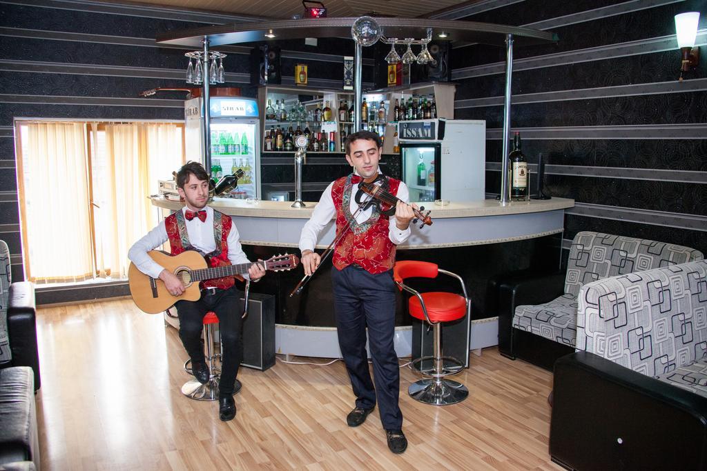 Issam Hotel & Spa Şǝki Eksteriør billede