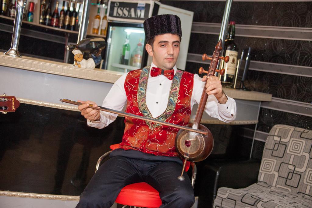 Issam Hotel & Spa Şǝki Eksteriør billede
